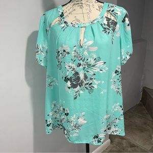Torrid Georgette Floral Blouse Size 2
